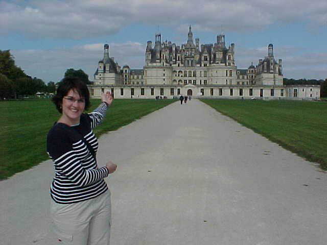 414 - SOLENE DEVANT LE CHATEAU DE CHAMBORD.jpg